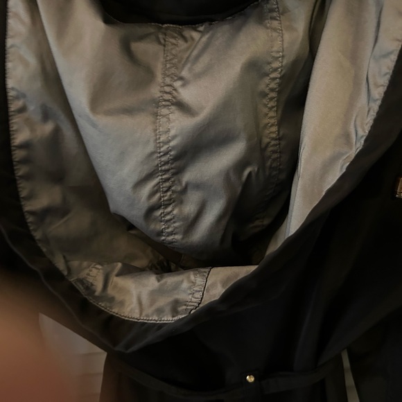 Dana Buchman lightweight black trench coat with hood - Picture 8 of 16